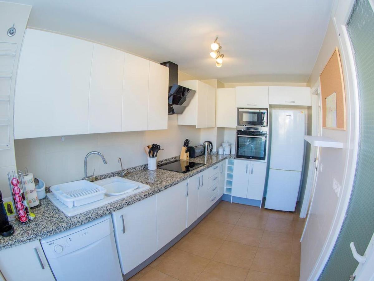 Immaculate 2-Bed Apartment In Pego Exterior foto